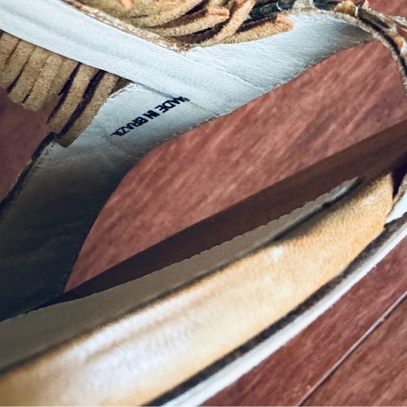 ALEXANDRE BIRMAN
Snakeskin Animal Print ankle T-Strap Sandals with fringes - Picture 12 of 15